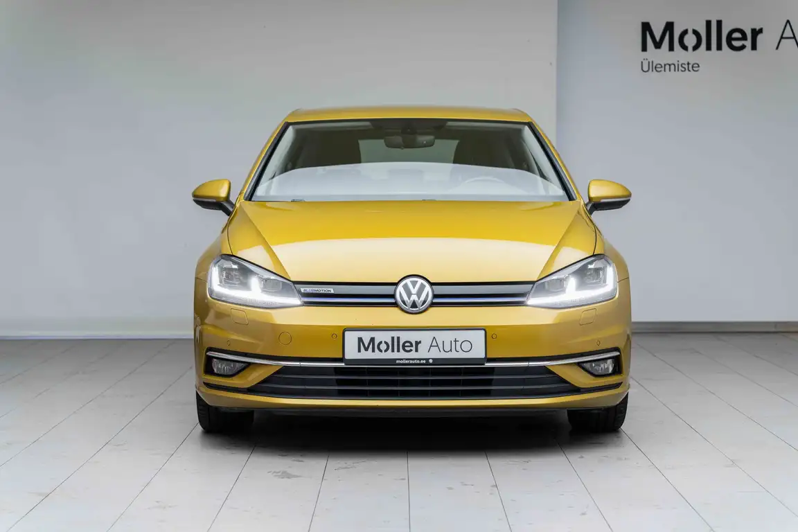 VOLKSWAGEN GOLF