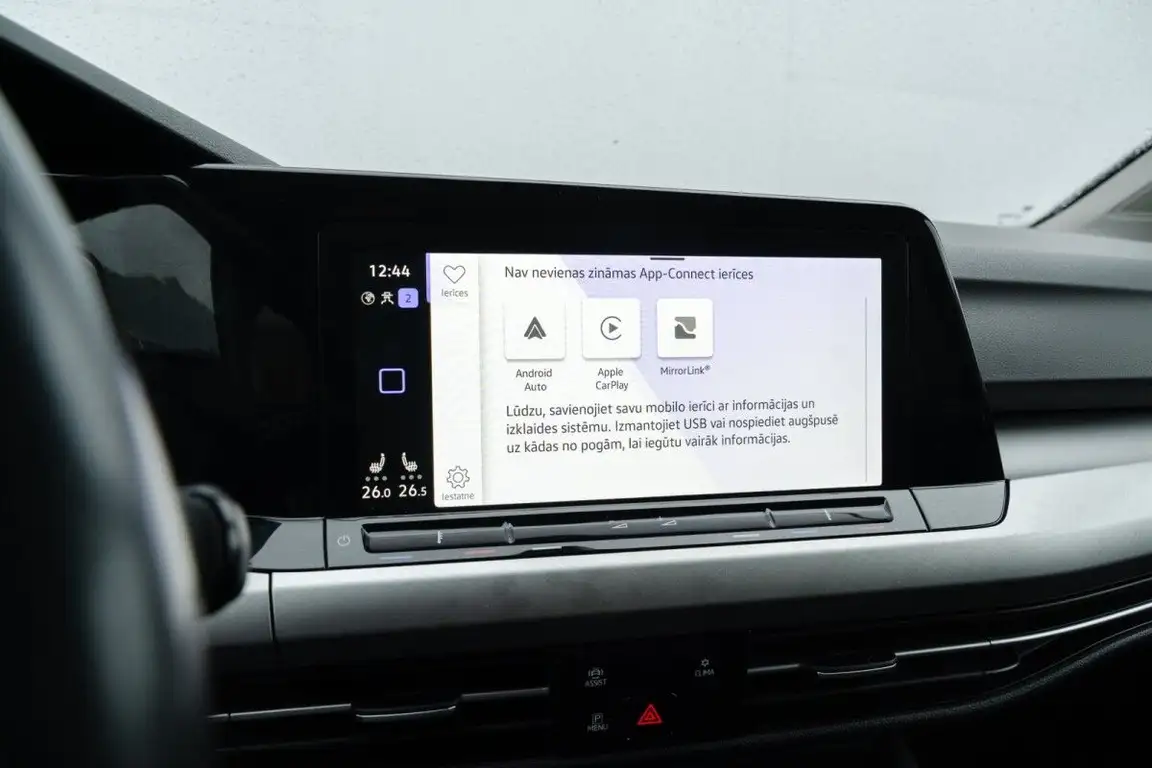 VOLKSWAGEN GOLF