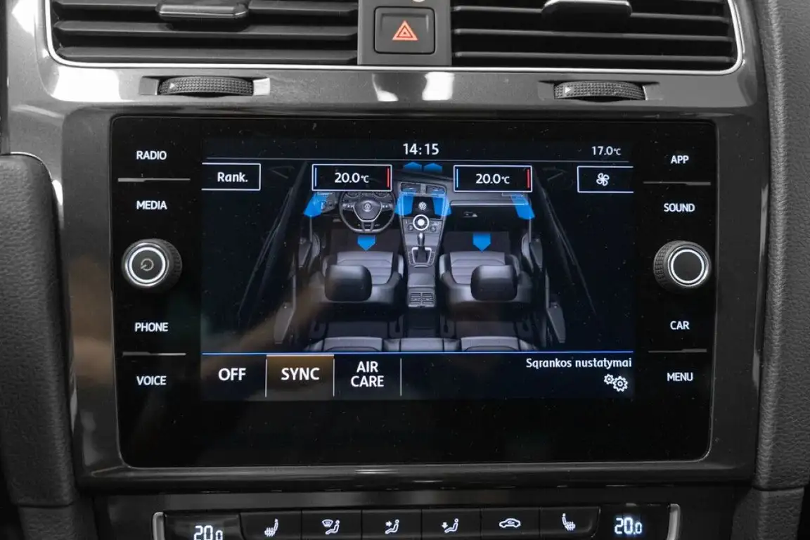 VOLKSWAGEN GOLF