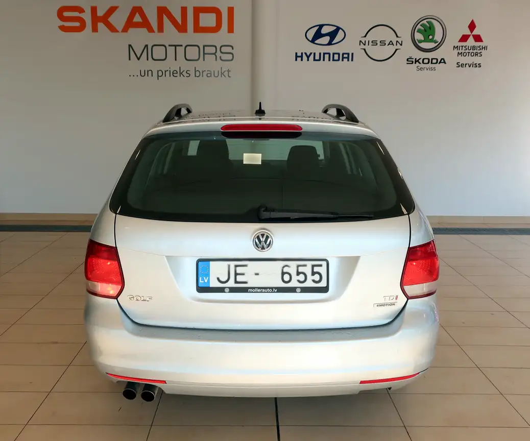 VOLKSWAGEN GOLF