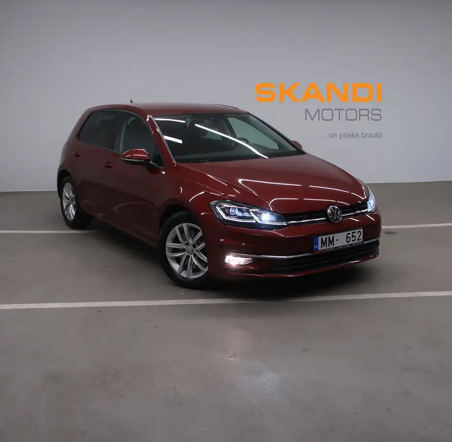 VOLKSWAGEN GOLF
