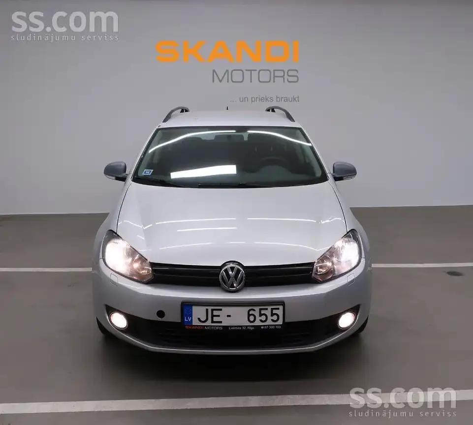 VOLKSWAGEN GOLF