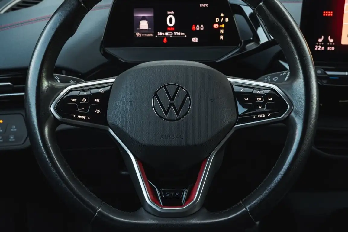 VOLKSWAGEN ID.4