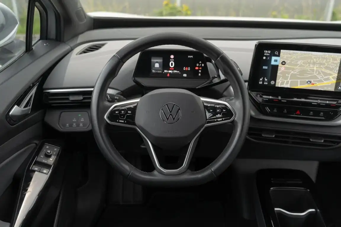 VOLKSWAGEN ID.4