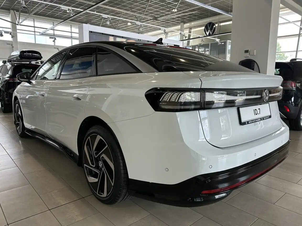 VOLKSWAGEN ID.7