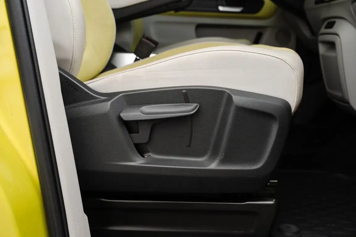 VOLKSWAGEN ID. BUZZ