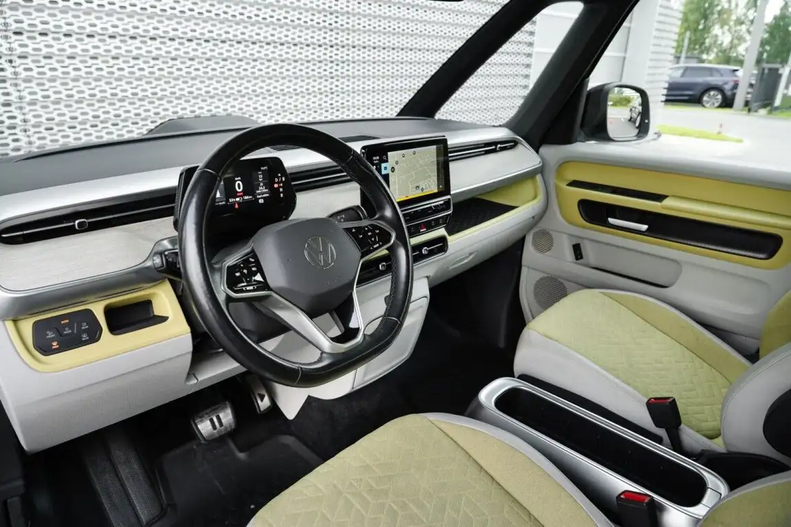 VOLKSWAGEN ID. BUZZ