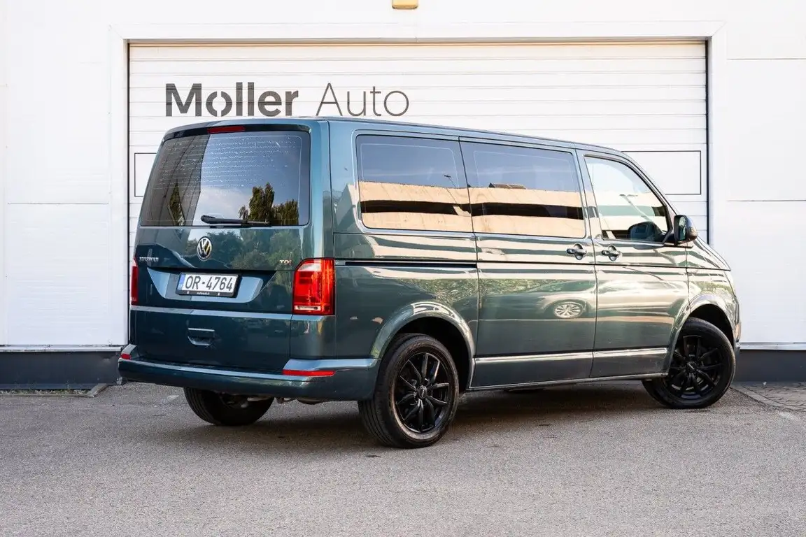 VOLKSWAGEN MULTIVAN