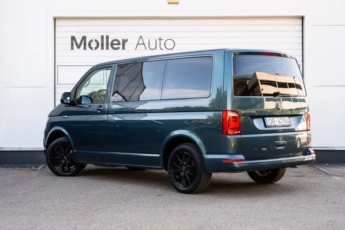 VOLKSWAGEN MULTIVAN