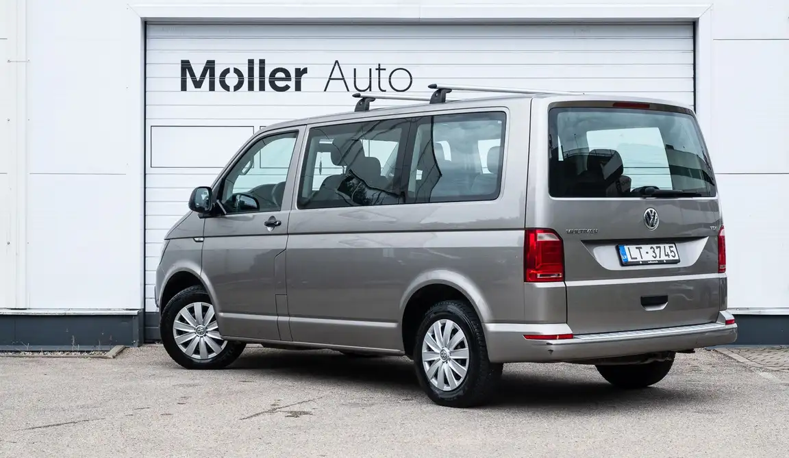 VOLKSWAGEN MULTIVAN