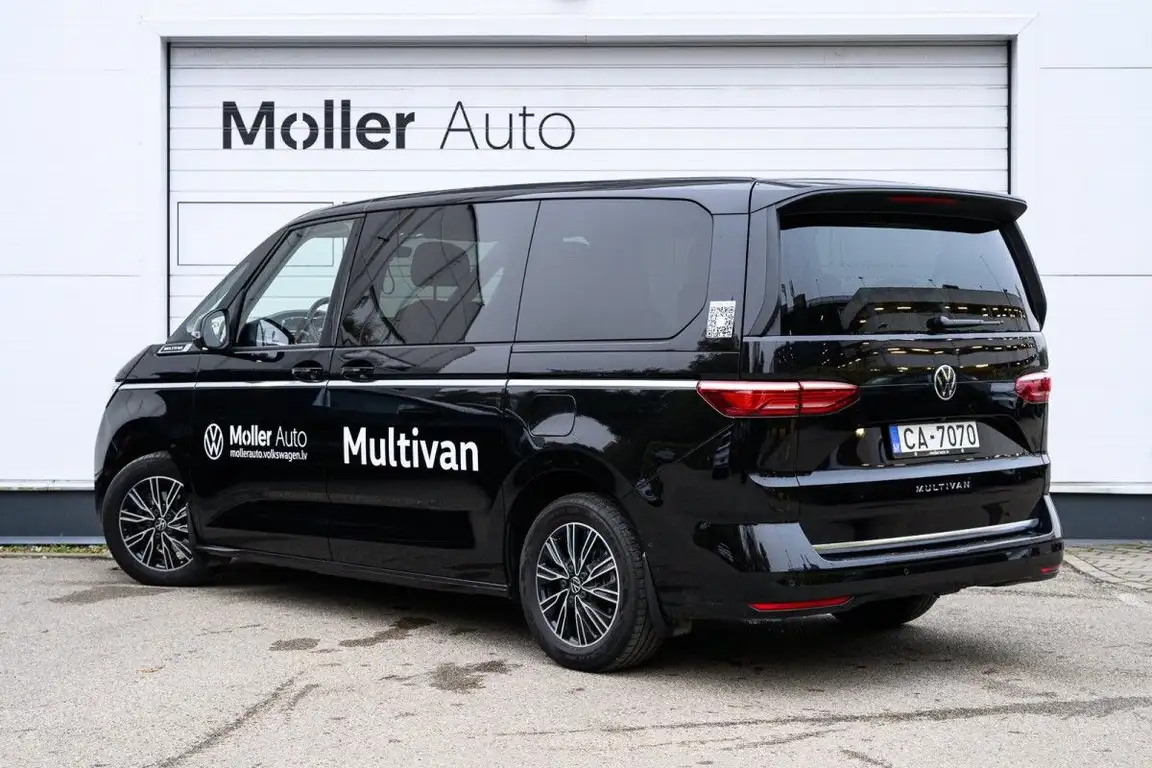 VOLKSWAGEN MULTIVAN