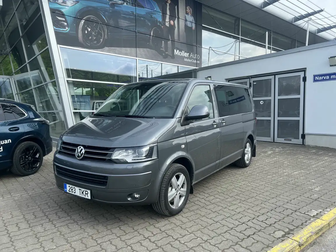VOLKSWAGEN MULTIVAN