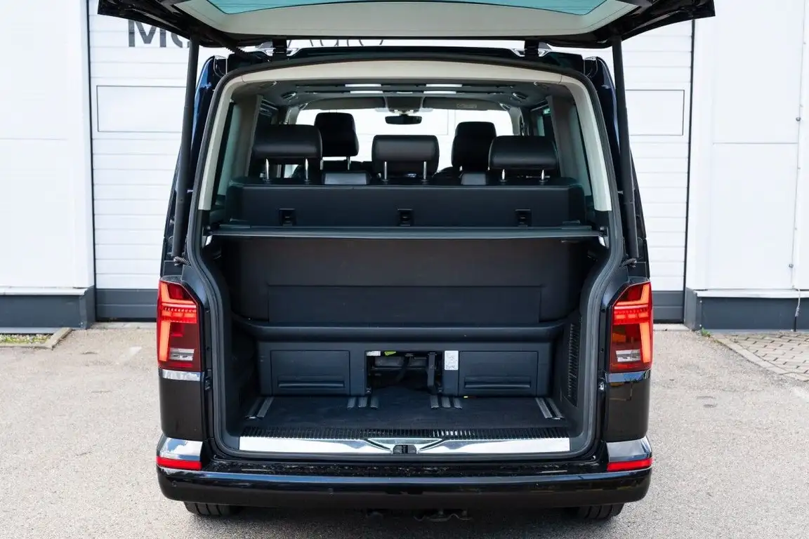 VOLKSWAGEN MULTIVAN