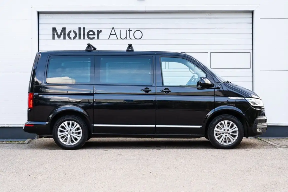 VOLKSWAGEN MULTIVAN