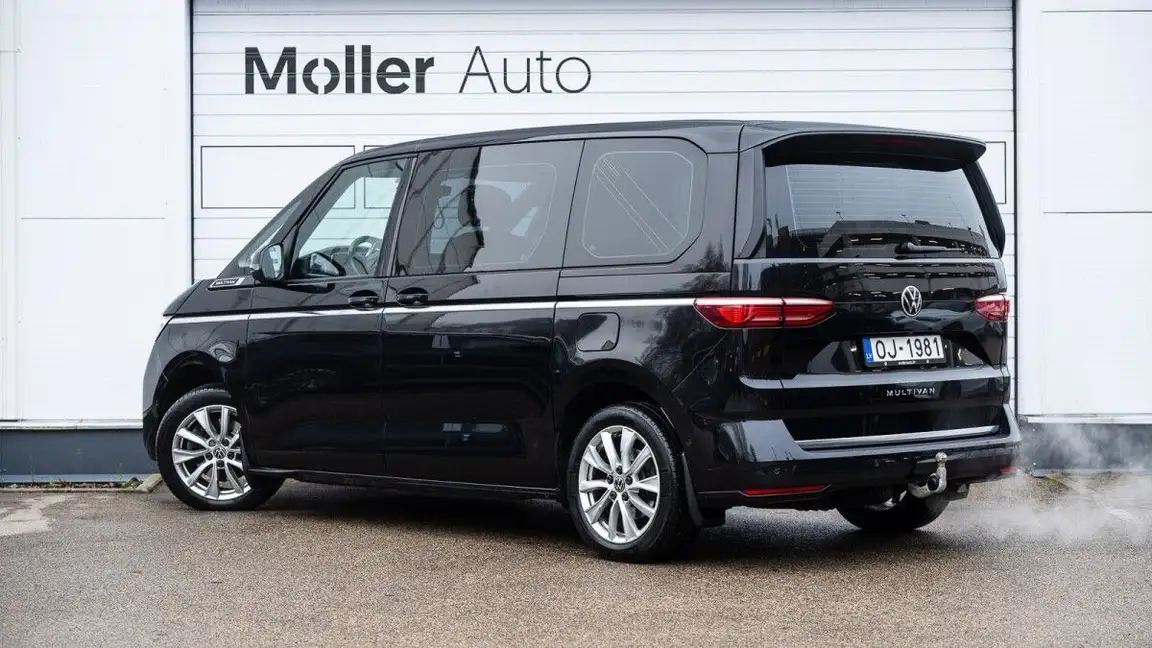 VOLKSWAGEN MULTIVAN