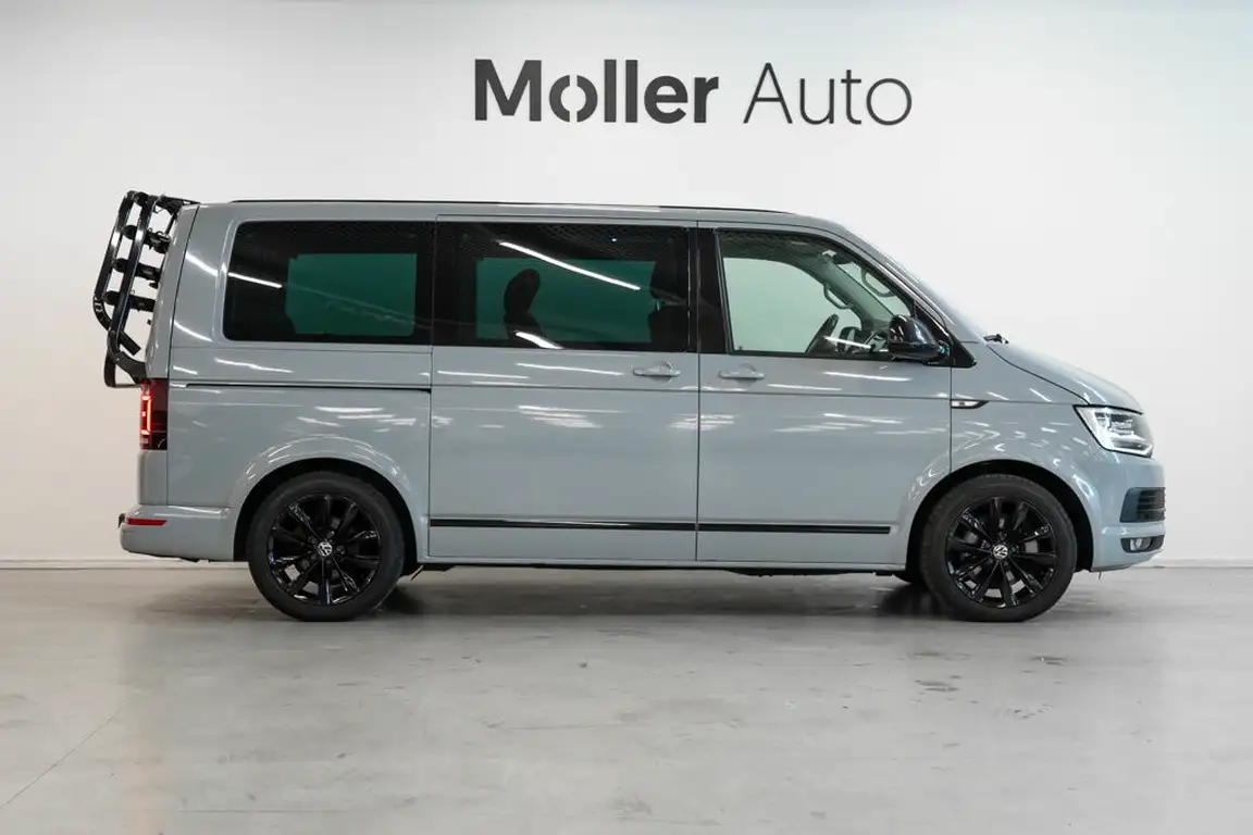 VOLKSWAGEN MULTIVAN
