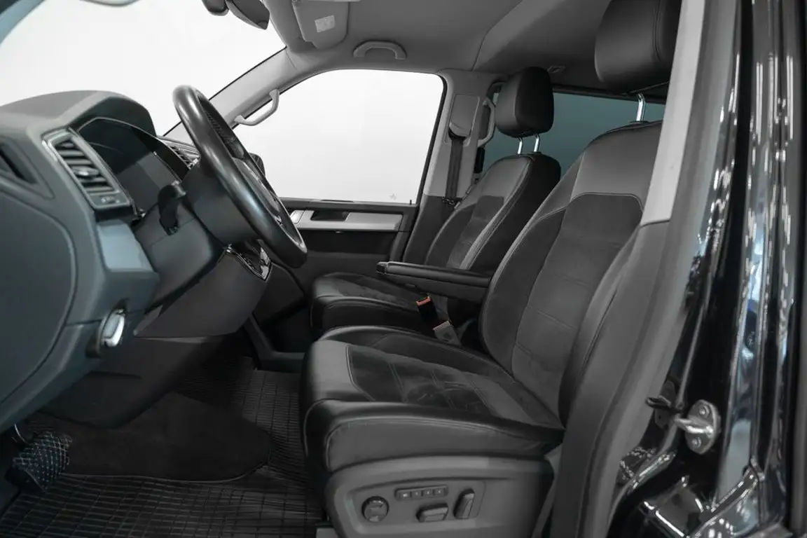 VOLKSWAGEN MULTIVAN