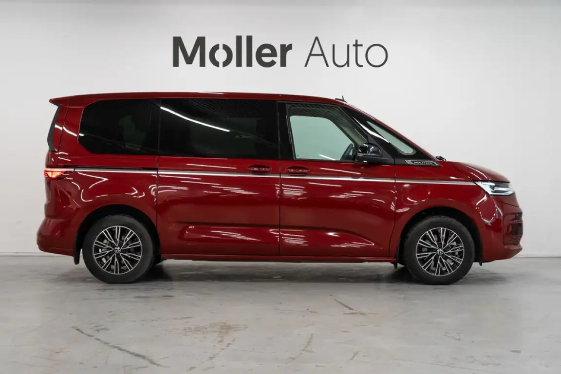 VOLKSWAGEN MULTIVAN