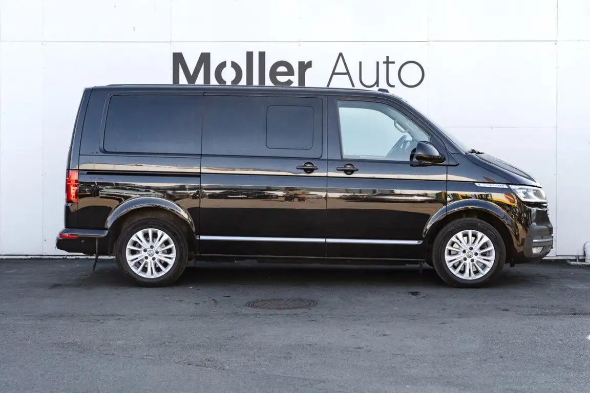 VOLKSWAGEN MULTIVAN