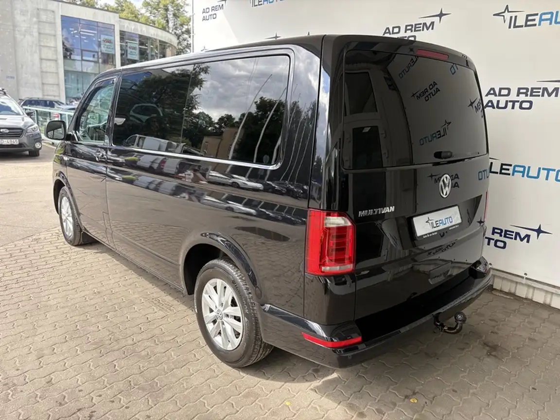 VOLKSWAGEN MULTIVAN