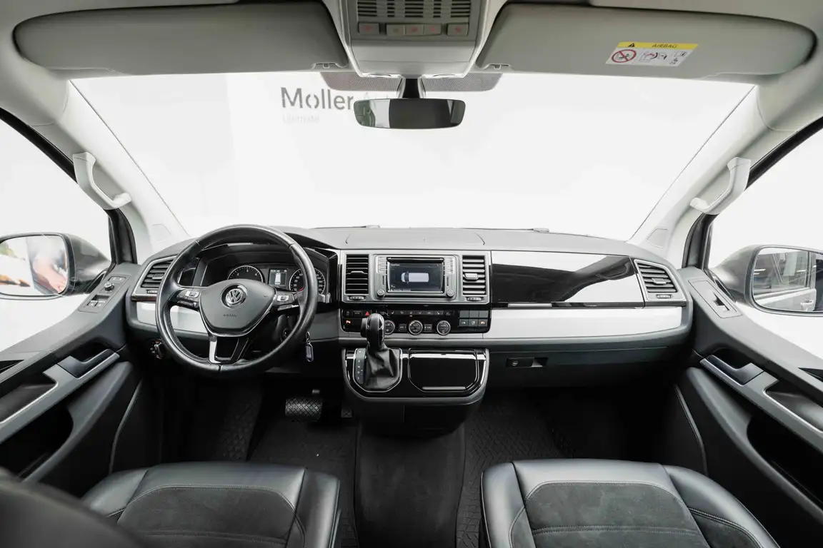 VOLKSWAGEN MULTIVAN