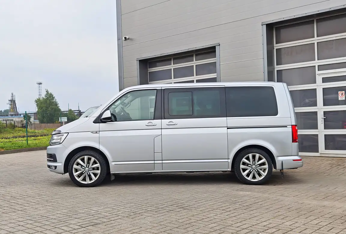VOLKSWAGEN MULTIVAN