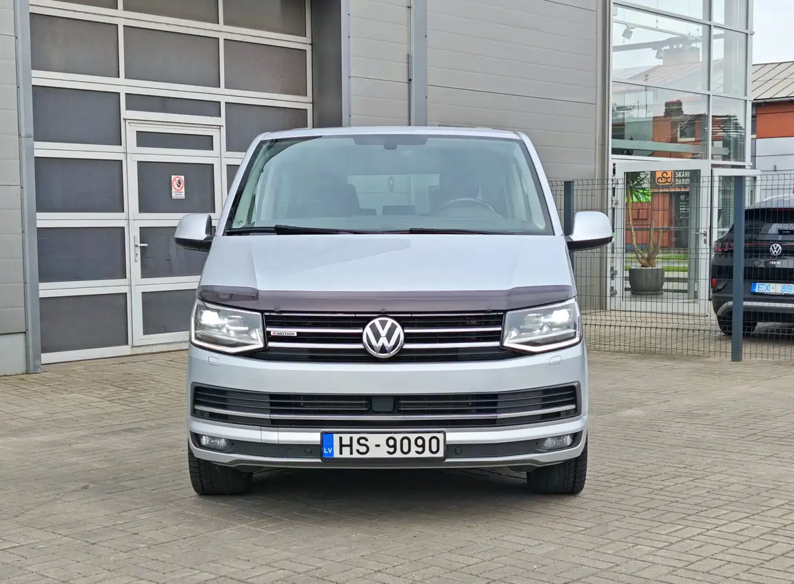 VOLKSWAGEN MULTIVAN