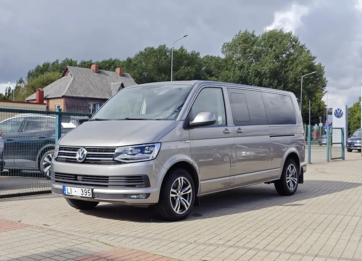 VOLKSWAGEN MULTIVAN