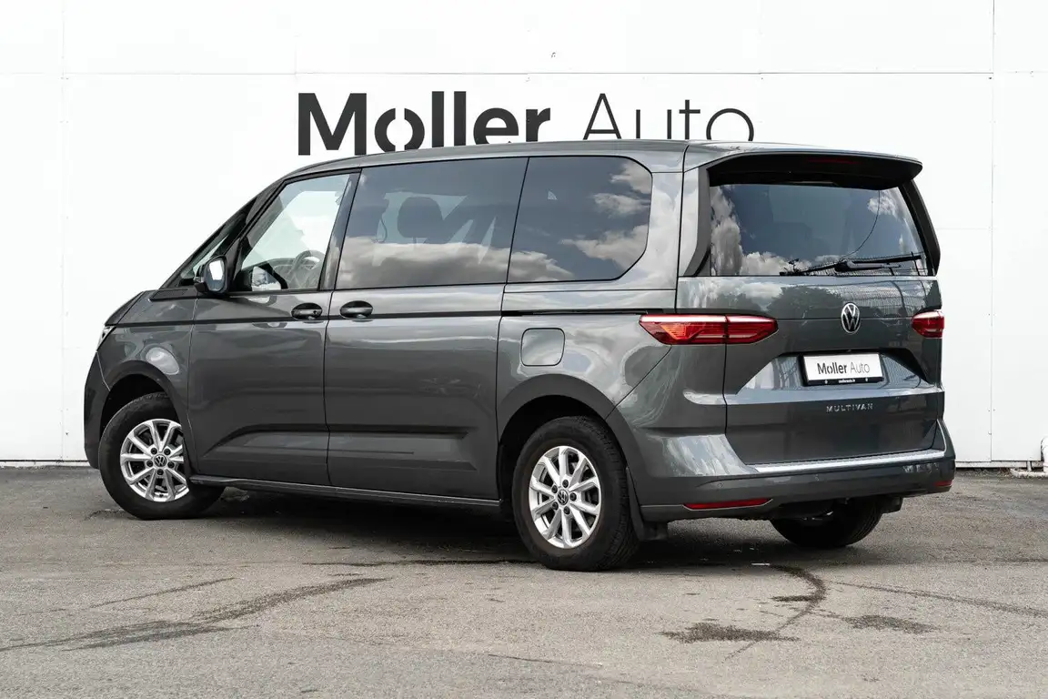 VOLKSWAGEN MULTIVAN