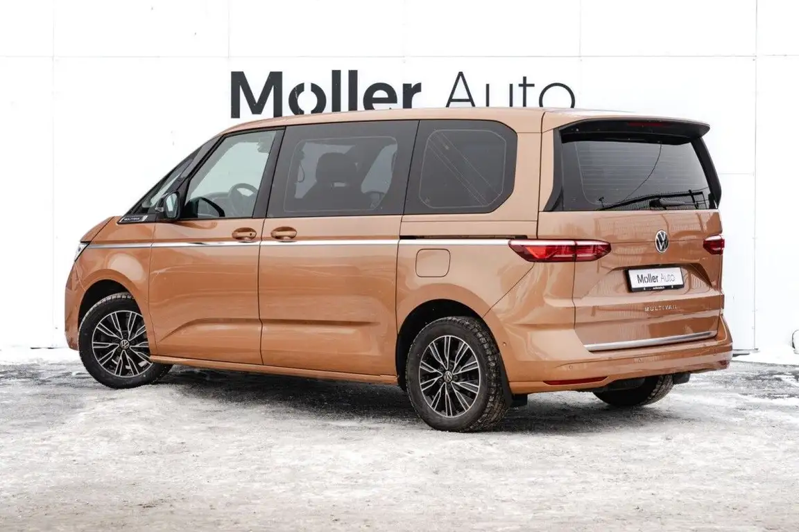 VOLKSWAGEN MULTIVAN