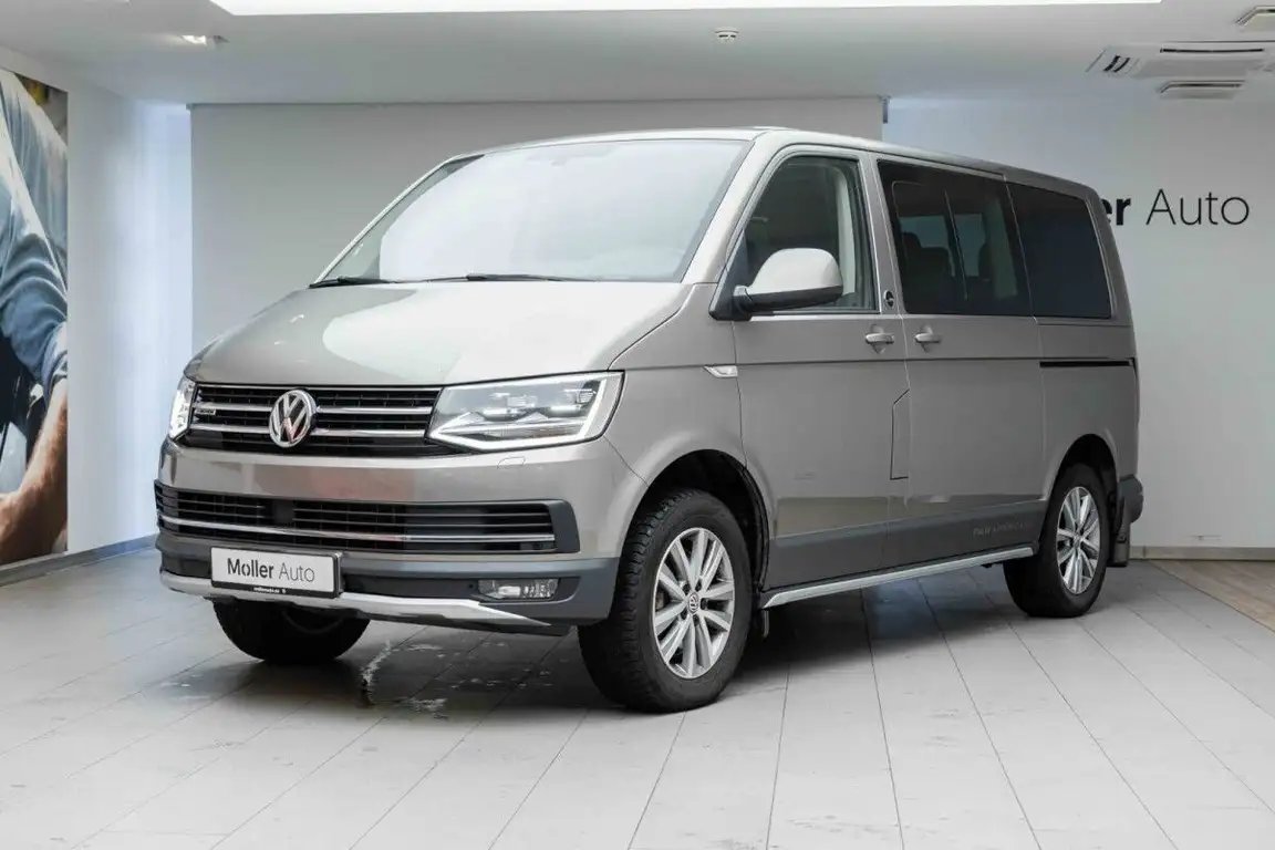 VOLKSWAGEN MULTIVAN