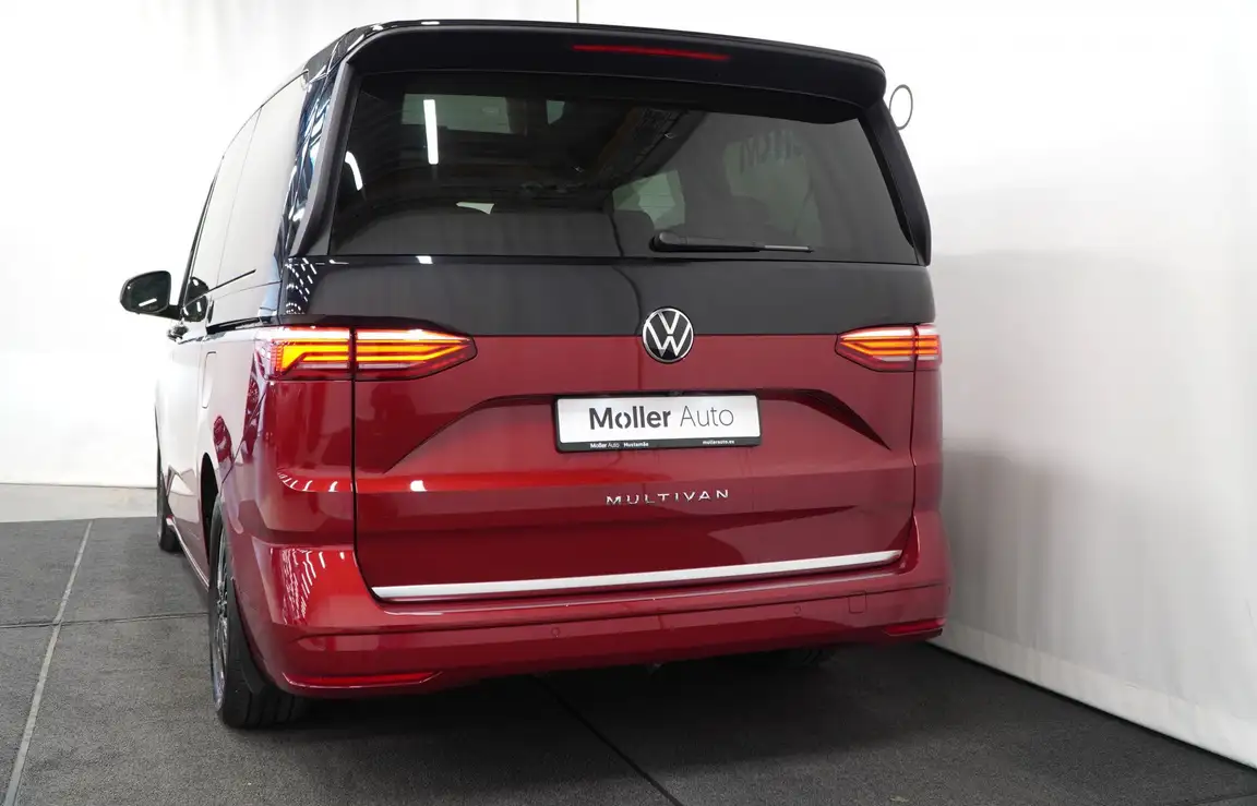 VOLKSWAGEN MULTIVAN