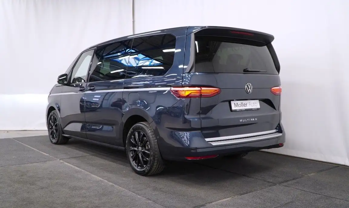 VOLKSWAGEN MULTIVAN