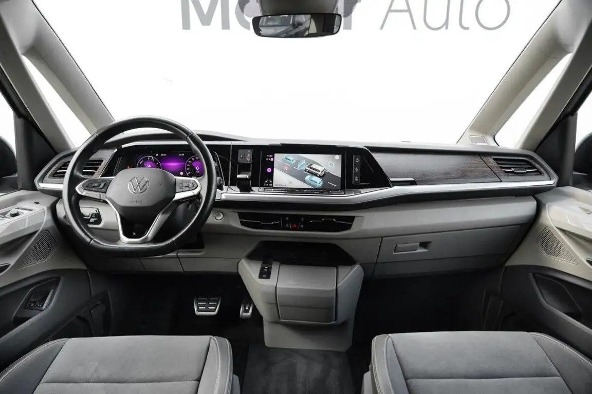 VOLKSWAGEN MULTIVAN