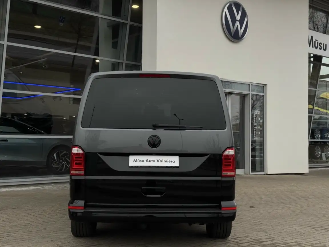 VOLKSWAGEN MULTIVAN