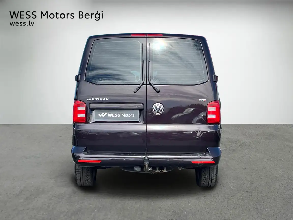 VOLKSWAGEN MULTIVAN