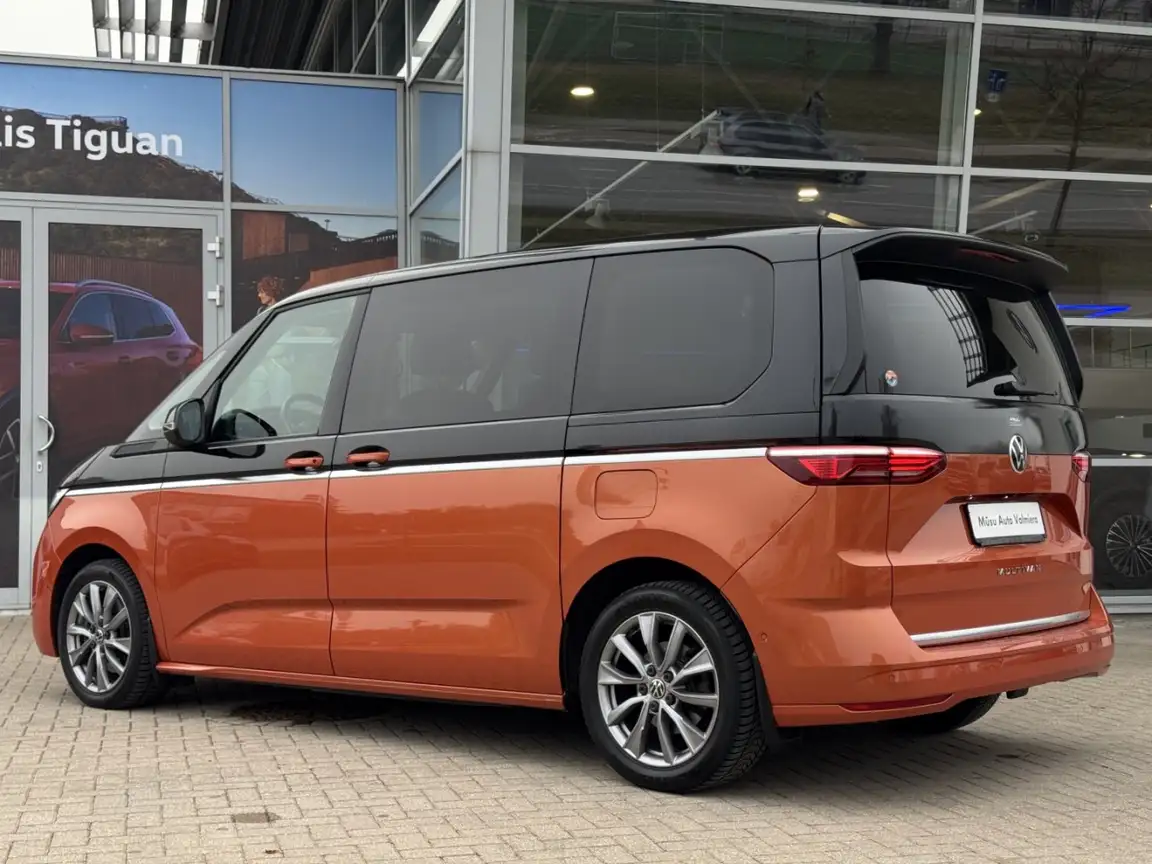 VOLKSWAGEN MULTIVAN