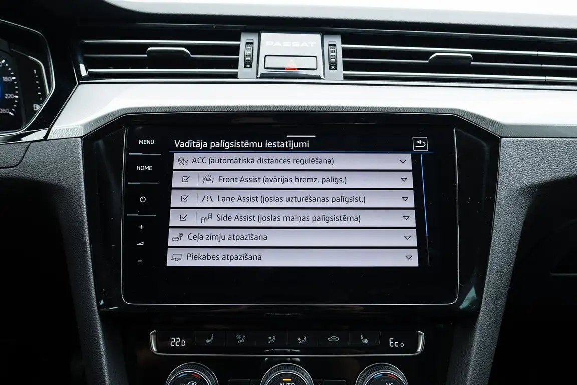 VOLKSWAGEN PASSAT