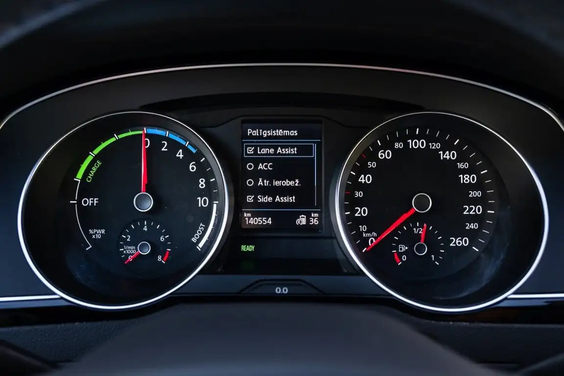 VOLKSWAGEN PASSAT