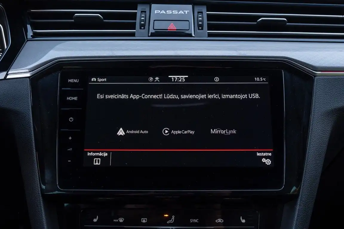 VOLKSWAGEN PASSAT