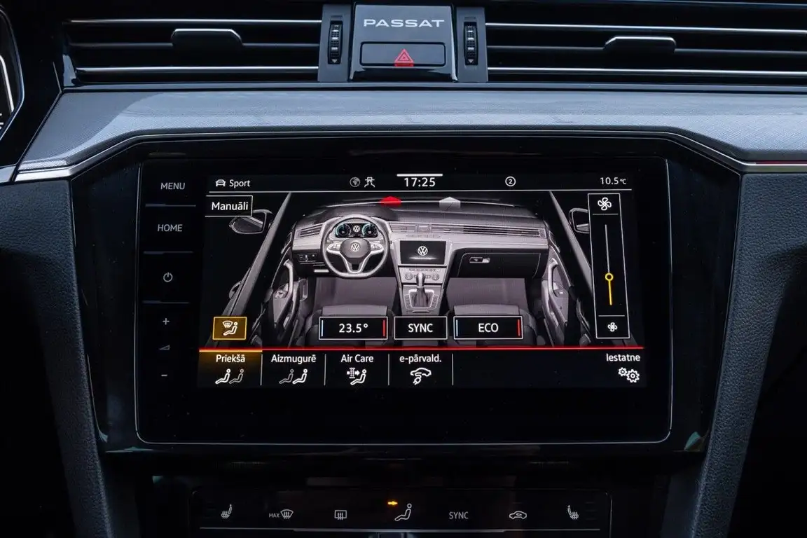VOLKSWAGEN PASSAT