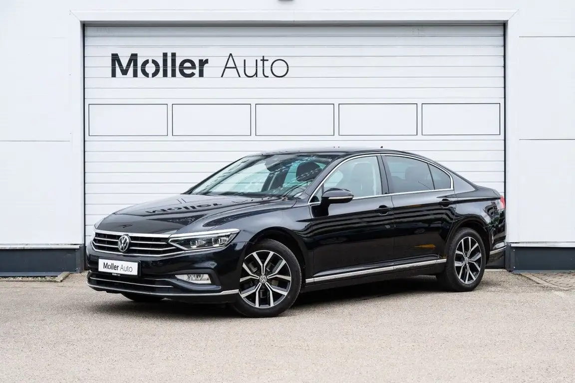 VOLKSWAGEN PASSAT