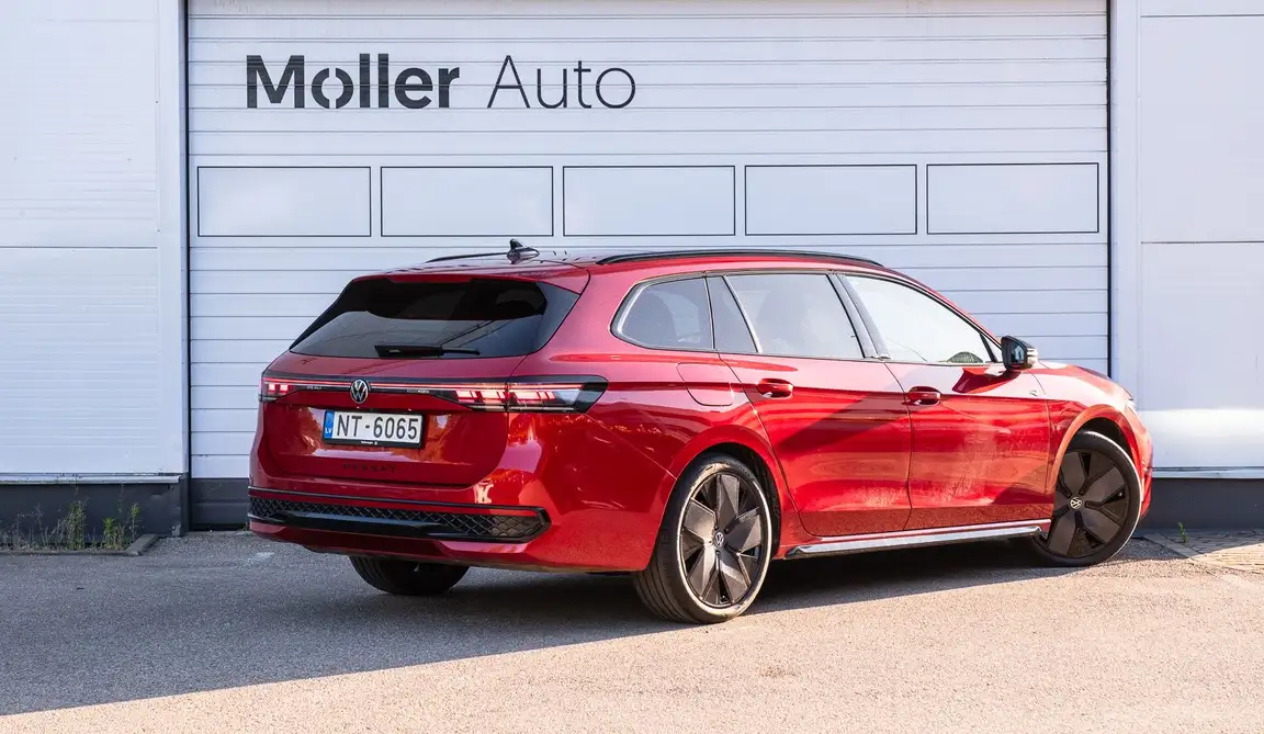 VOLKSWAGEN PASSAT