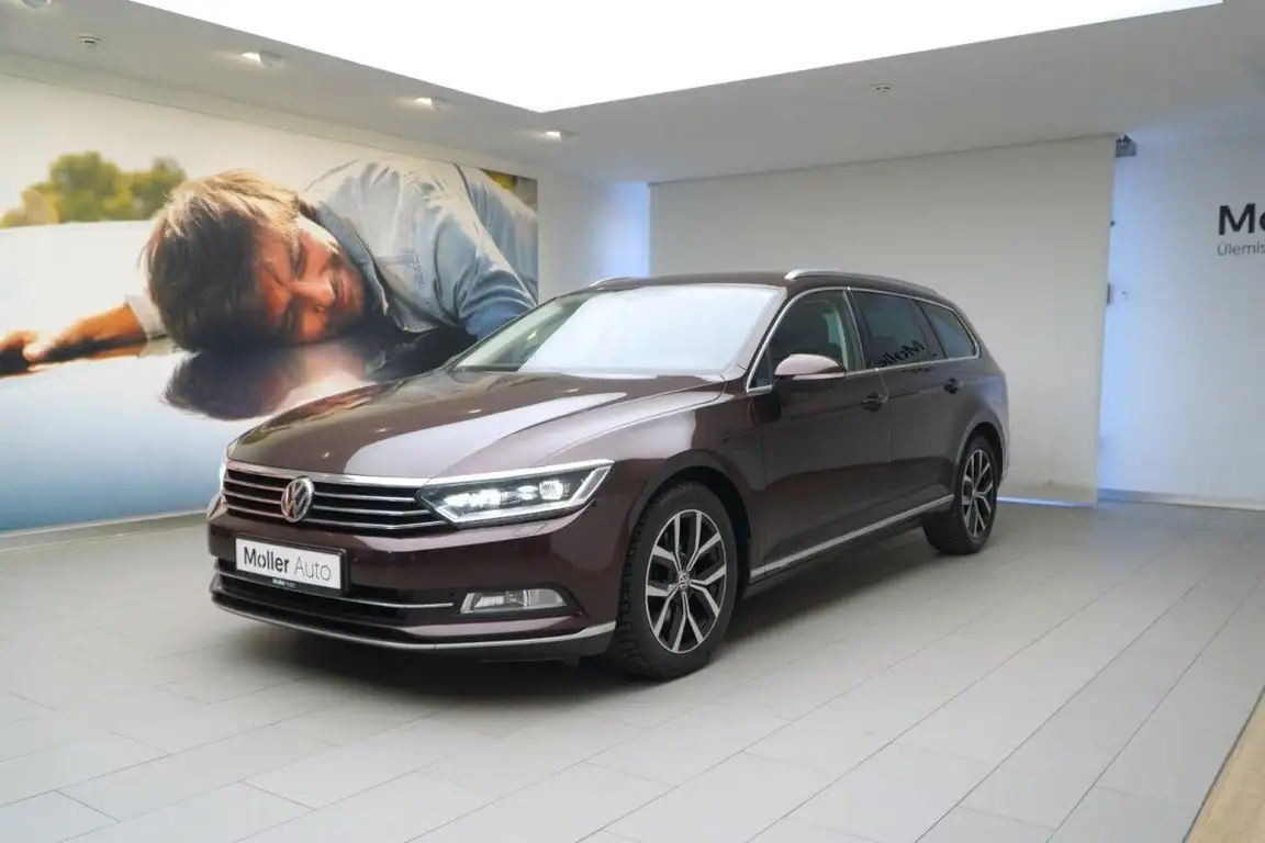 VOLKSWAGEN PASSAT