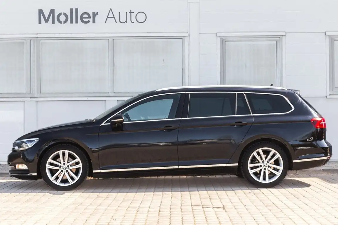 VOLKSWAGEN PASSAT