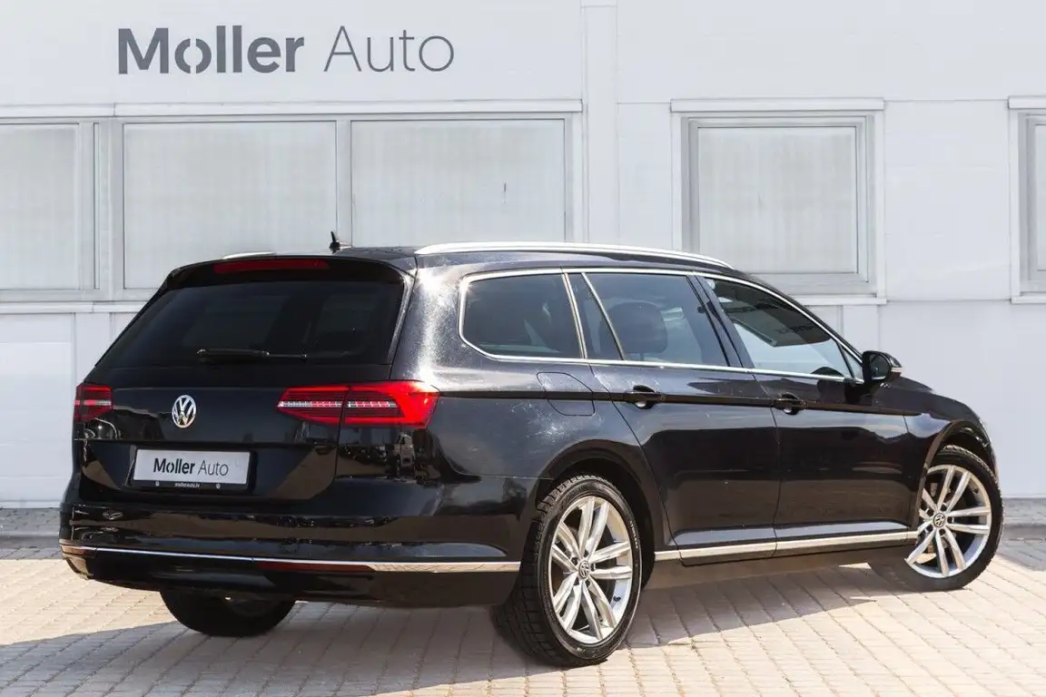 VOLKSWAGEN PASSAT