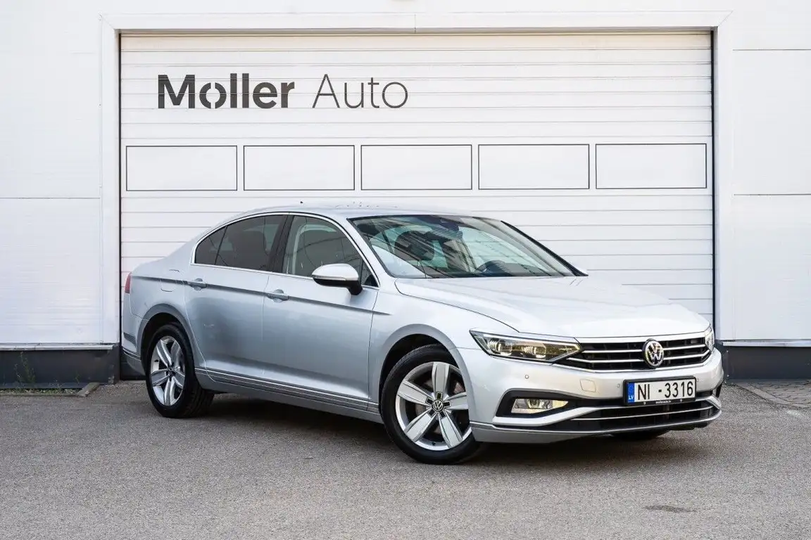 VOLKSWAGEN PASSAT
