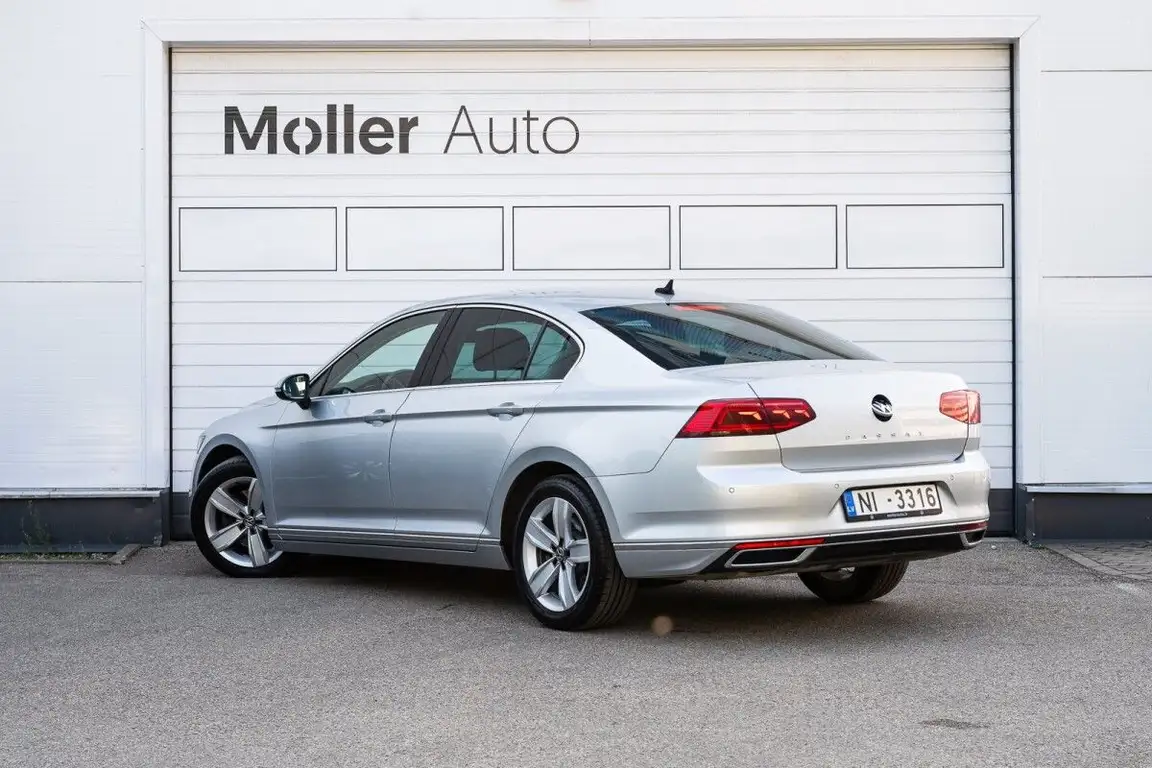 VOLKSWAGEN PASSAT