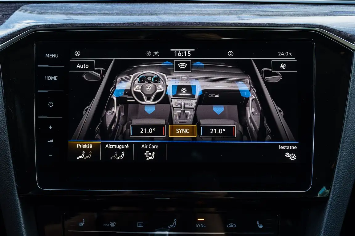 VOLKSWAGEN PASSAT