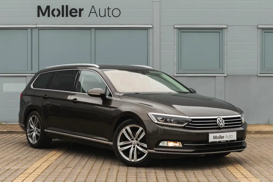 VOLKSWAGEN PASSAT
